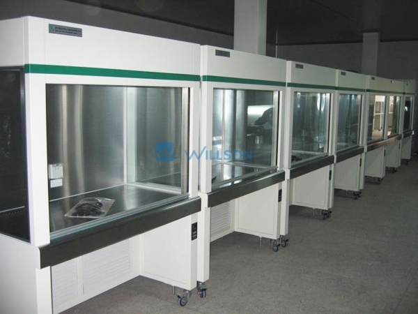 A-Row-of-Vertical-Laminar-Flow-Clean-Benches-in-Lab