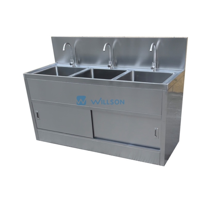 Hospital 3-station stainless steel sink
