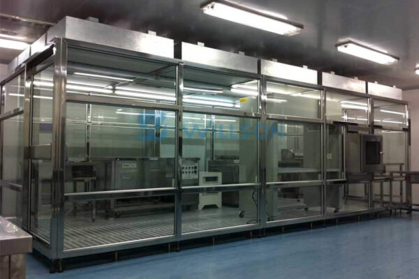 Soft Wall Cleanroom with FFUs