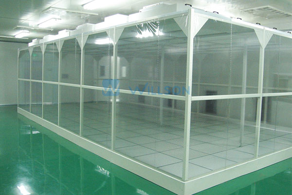 Soft-wall Cleanroom Booth